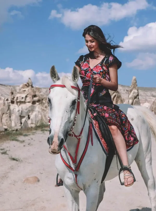 2 Hours Horse Riding Tours